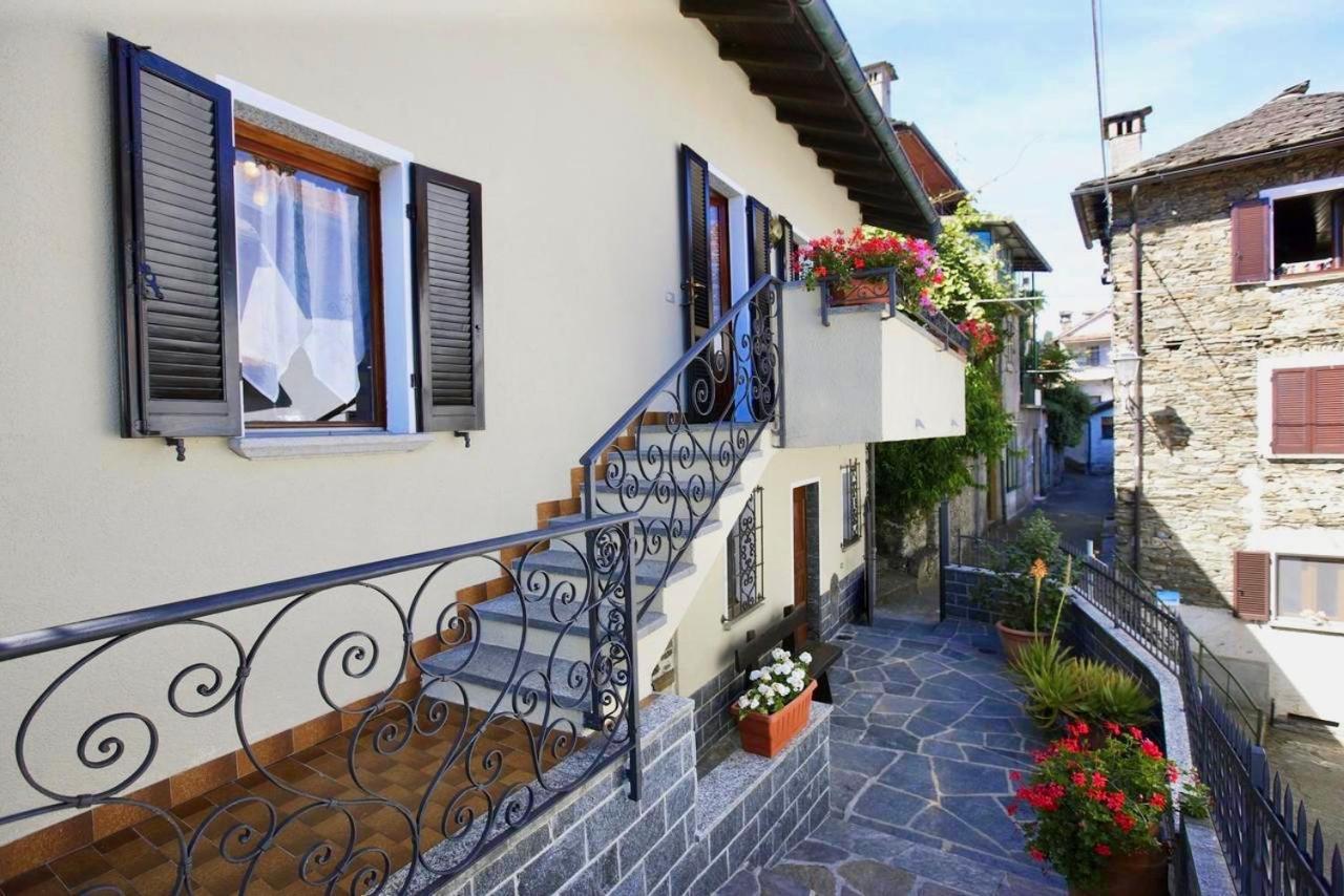 Casa Briscida Lägenhet Oggebio Exteriör bild