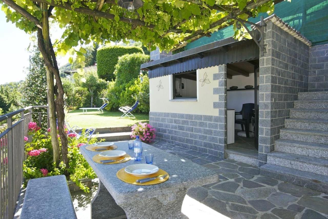 Casa Briscida Lägenhet Oggebio Exteriör bild